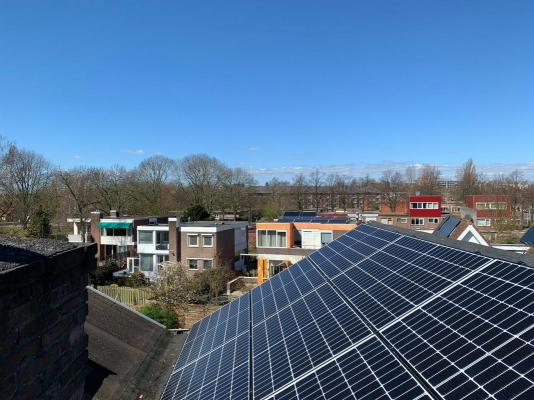 Zonnepanelen-installatie-april-Maartens-van-Asperen-Amsterdam-4