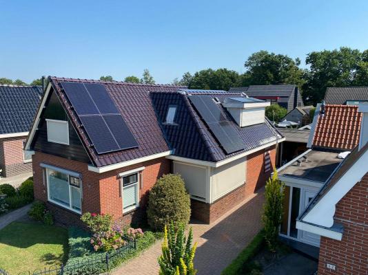 Zonnepanelen-installatie-augustus-2020-familie-van-der-hoek