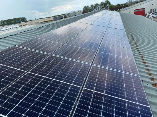 Zonnepanelen-installatie-augustus-2020-handelshuis-Vos-Leeuwarden-Friesland