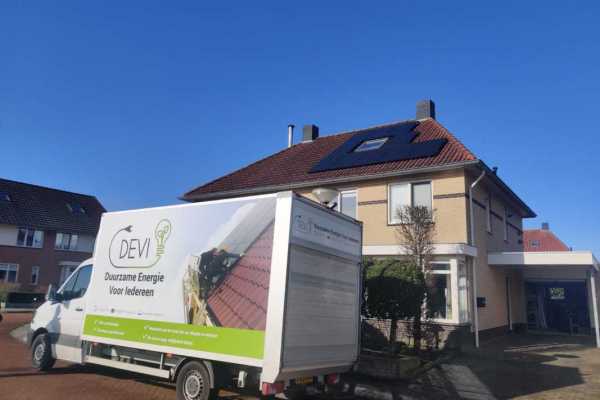 Zonnepanelen-installatie-februari-2020-10-panelen-Fam.-Martens-te-Kollum-2