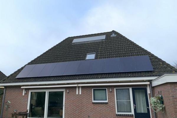 zonnepanelen-installatie-januari-2020-10-keer-Q-Cells-315-portrait-bij-mevrouw-Bouma-in-Oldeberkoop