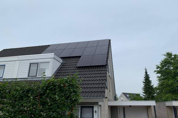 zonnepanelen_installatie_juli_augustus_2019_Hoekstra_drachten