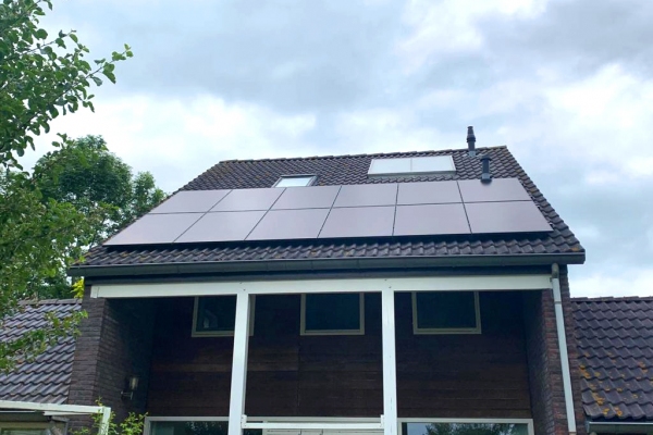 Zonnepanelen-installatie-juni-2020-Bathoorn-te-Groningen
