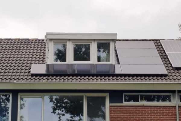 Zonnepanelen-installatie-juni-2020-van-der-Heide-Buitenpost