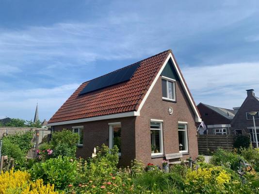 Zonnepanelen-installatie-juni-2020-Kamma-Holwerd