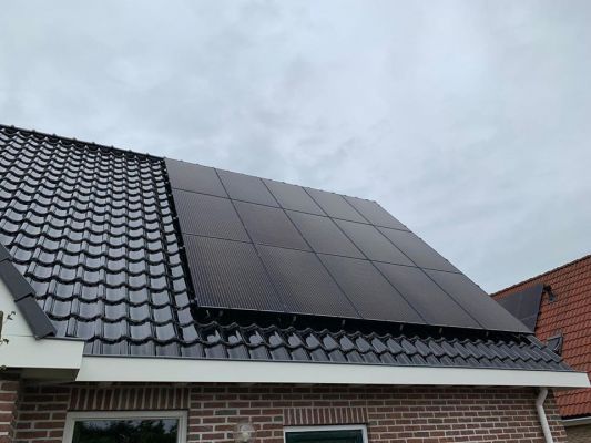 zonnepanelen_installatie_juni_2_2019_Buitenpost